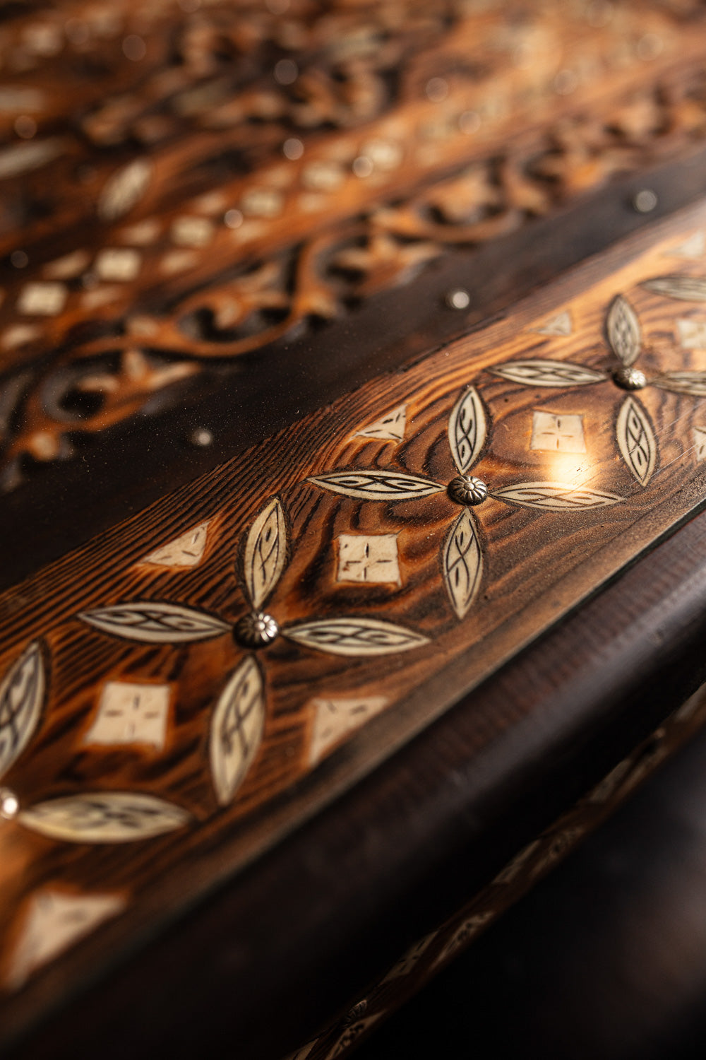 Royal Levantine Dining Collection