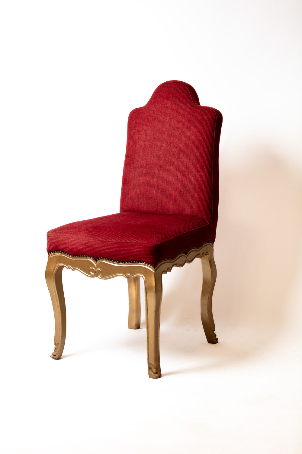 Regal Crimson Velvet Chair