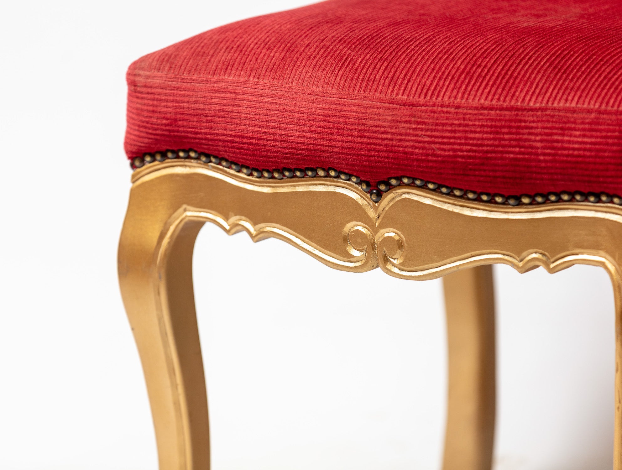 Regal Crimson Velvet Chair