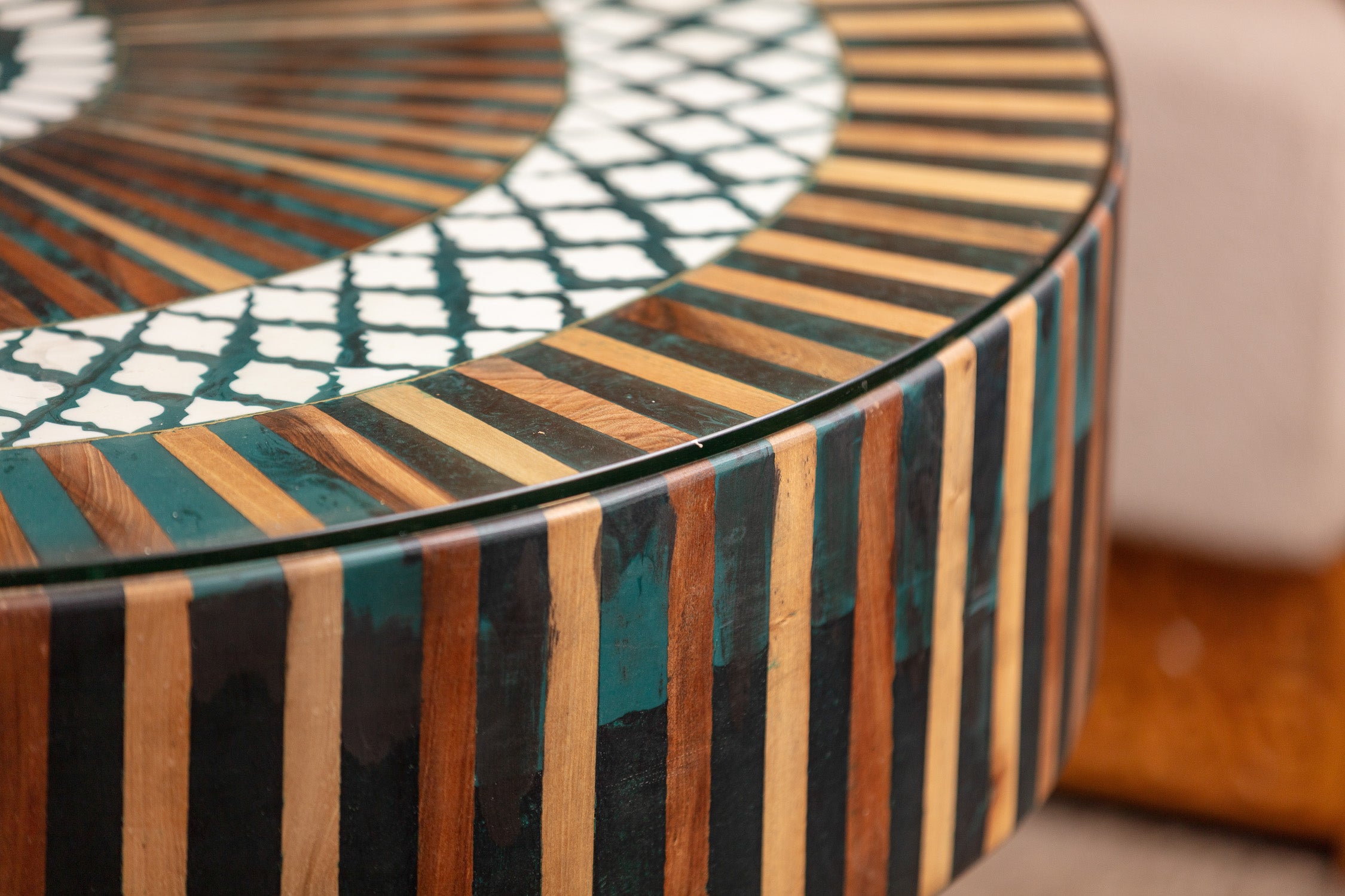 Heritage Round Walnut & Resin Table