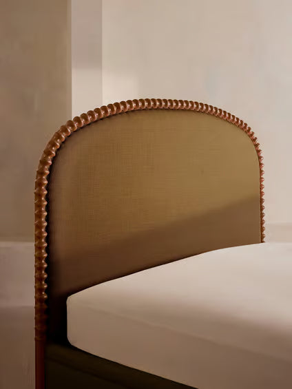 Bobbin Trim Linen Bed