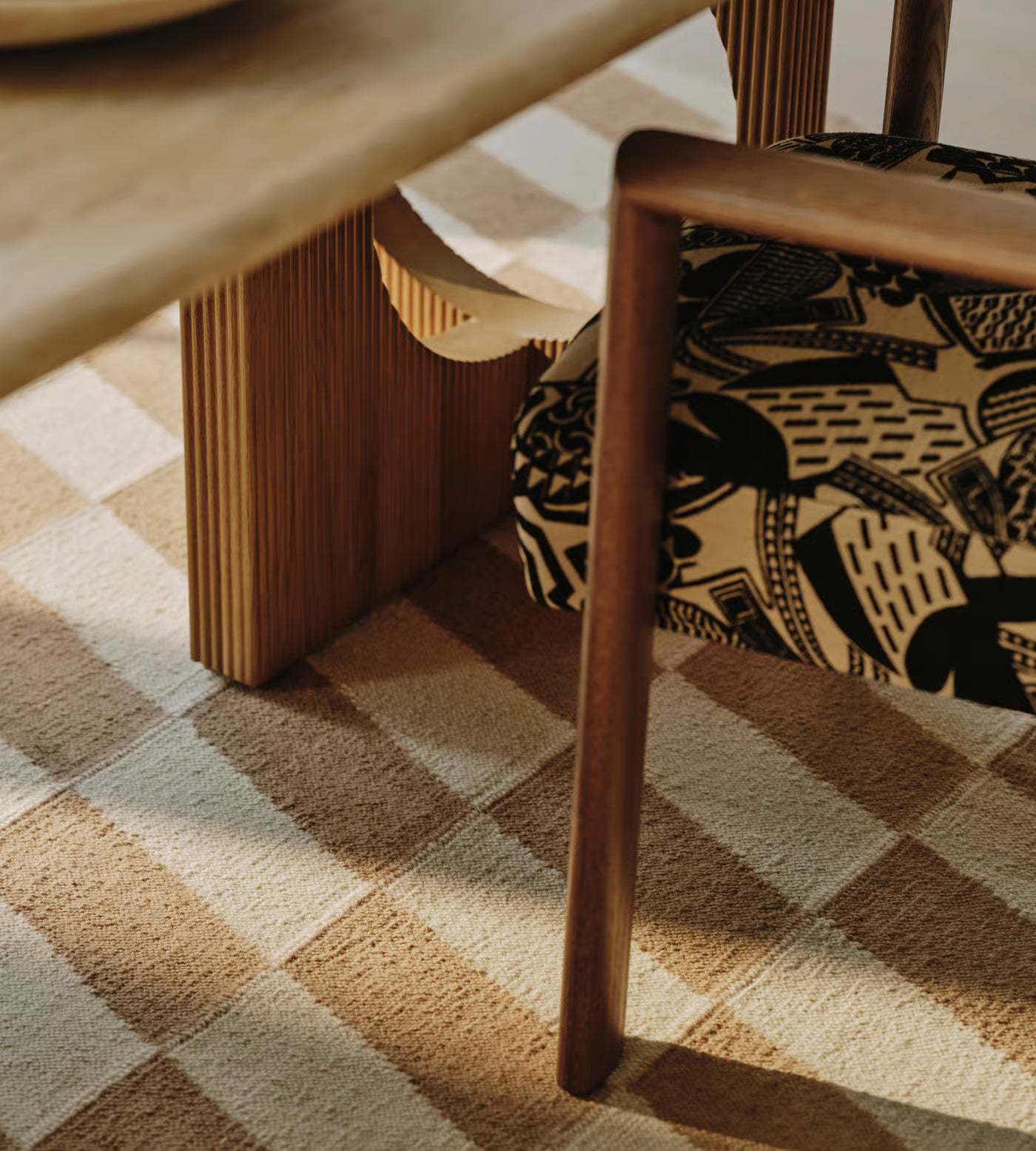 Tonal Beige Geometric Harlequin Rug