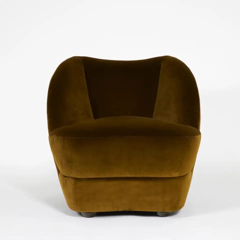 Luxurious Moss Green Velvet Barrel Chair