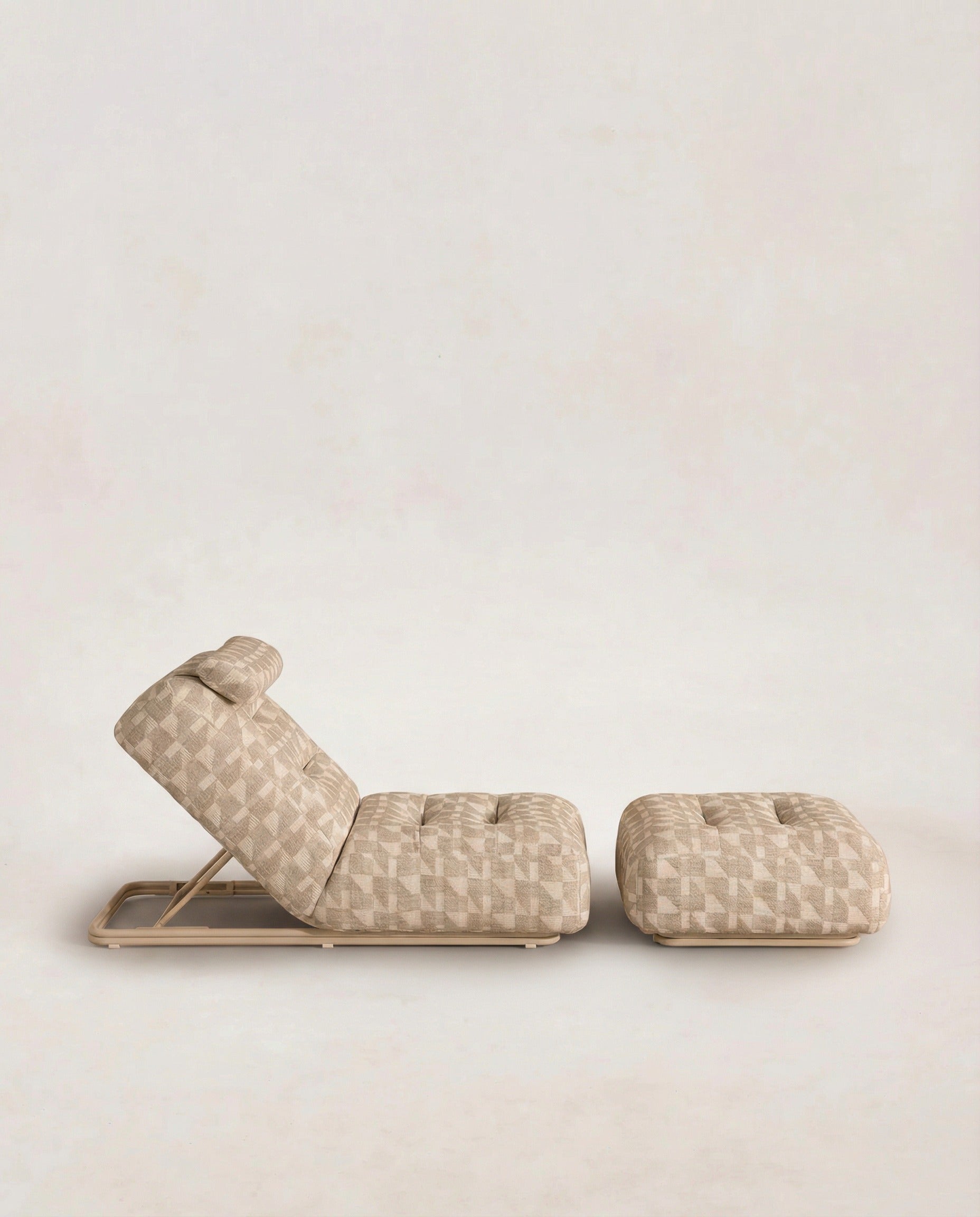Geometric Jacquard Chaise Lounge