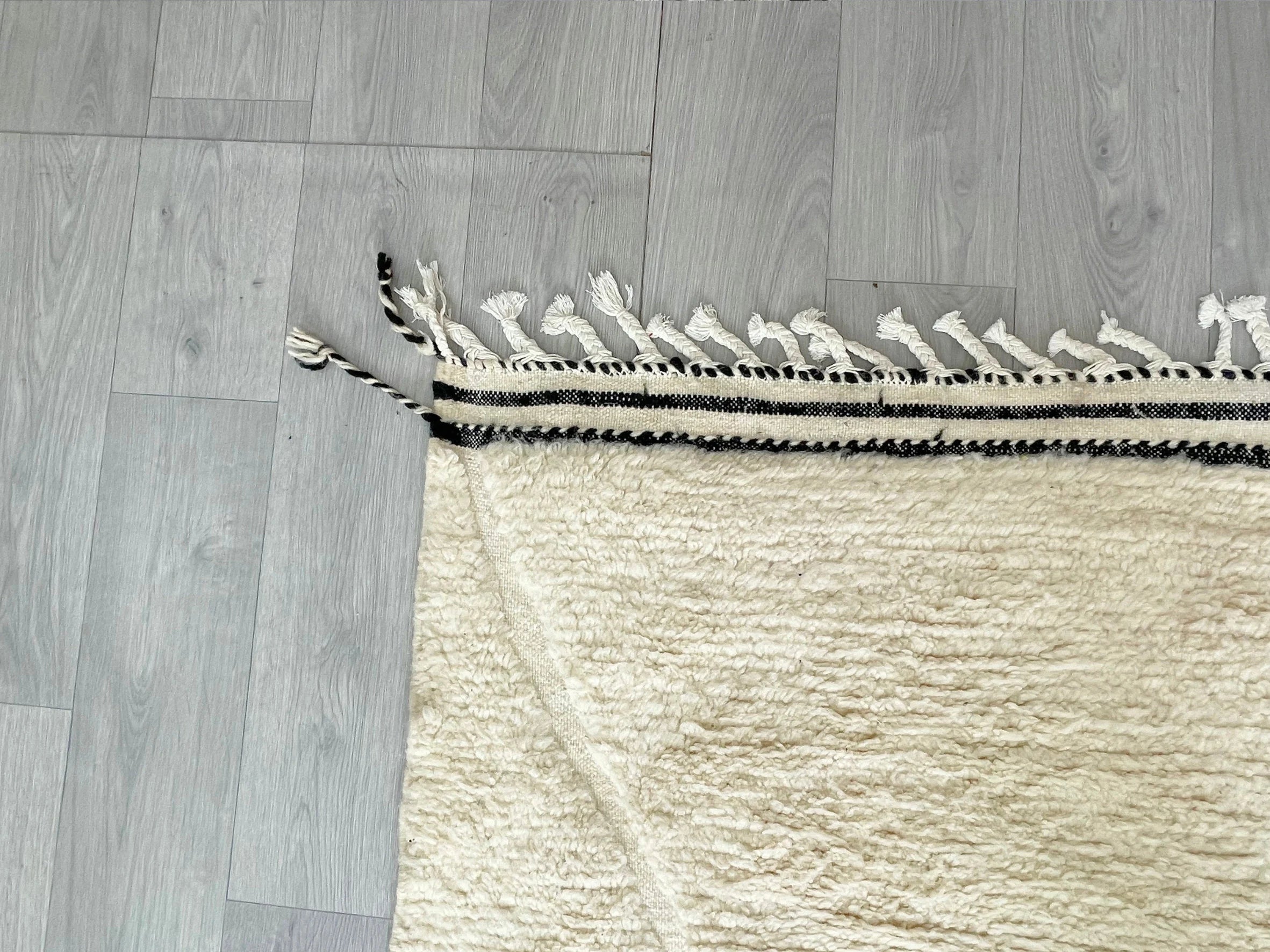 Minimalist Cream Diamond Relief Rug