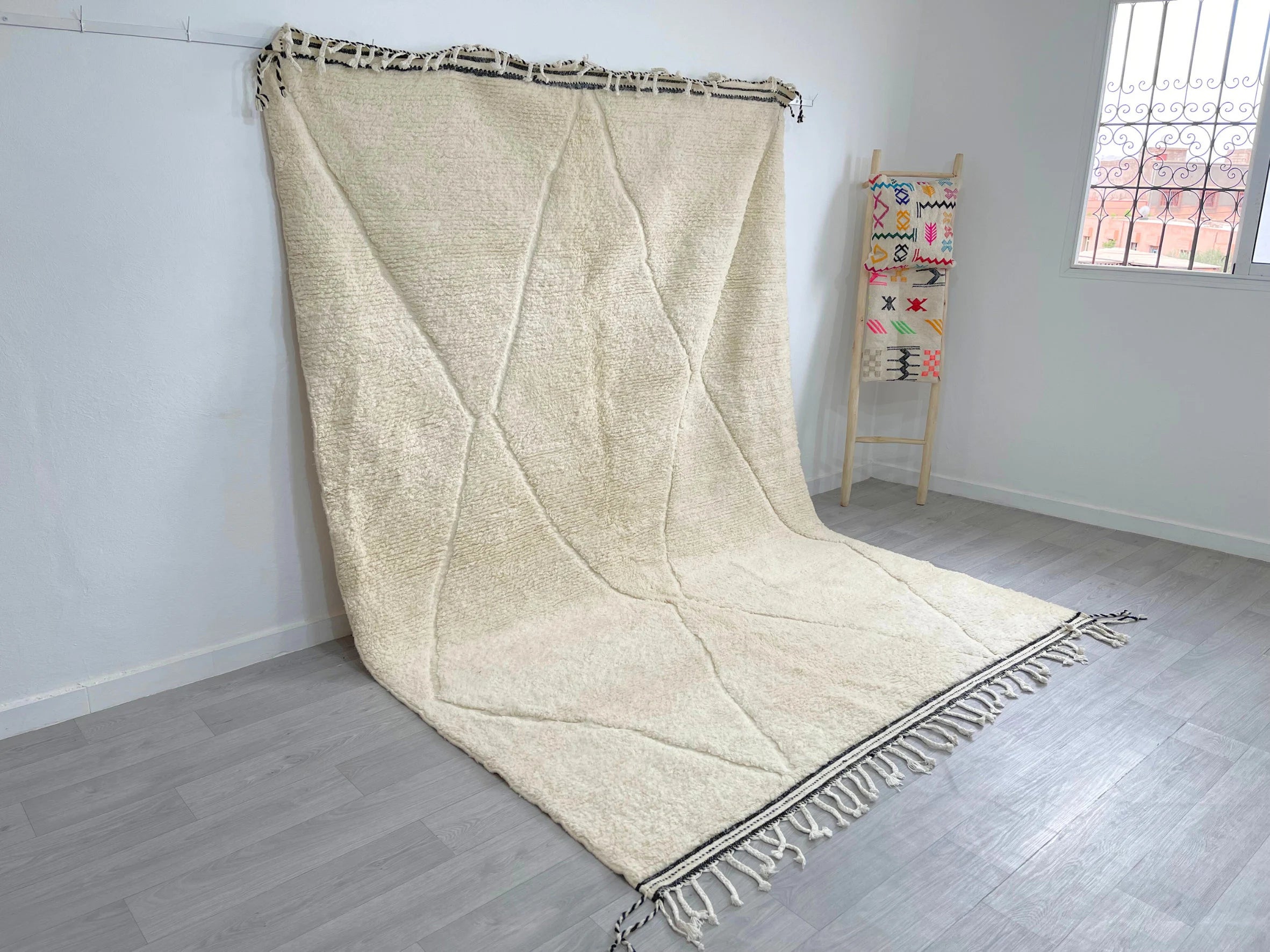 Minimalist Cream Diamond Relief Rug
