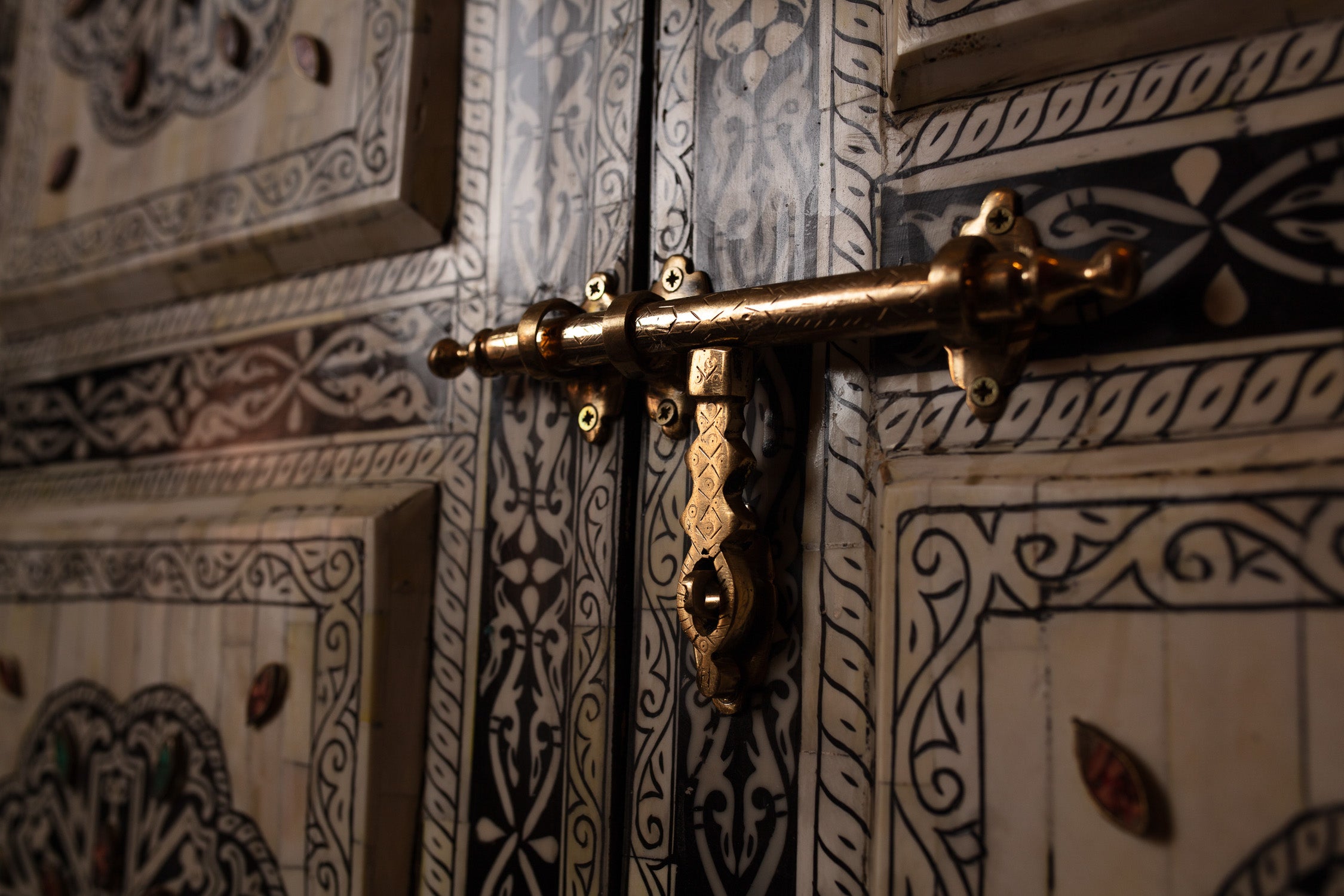 Moroccan Bone Inlay Mandala Door