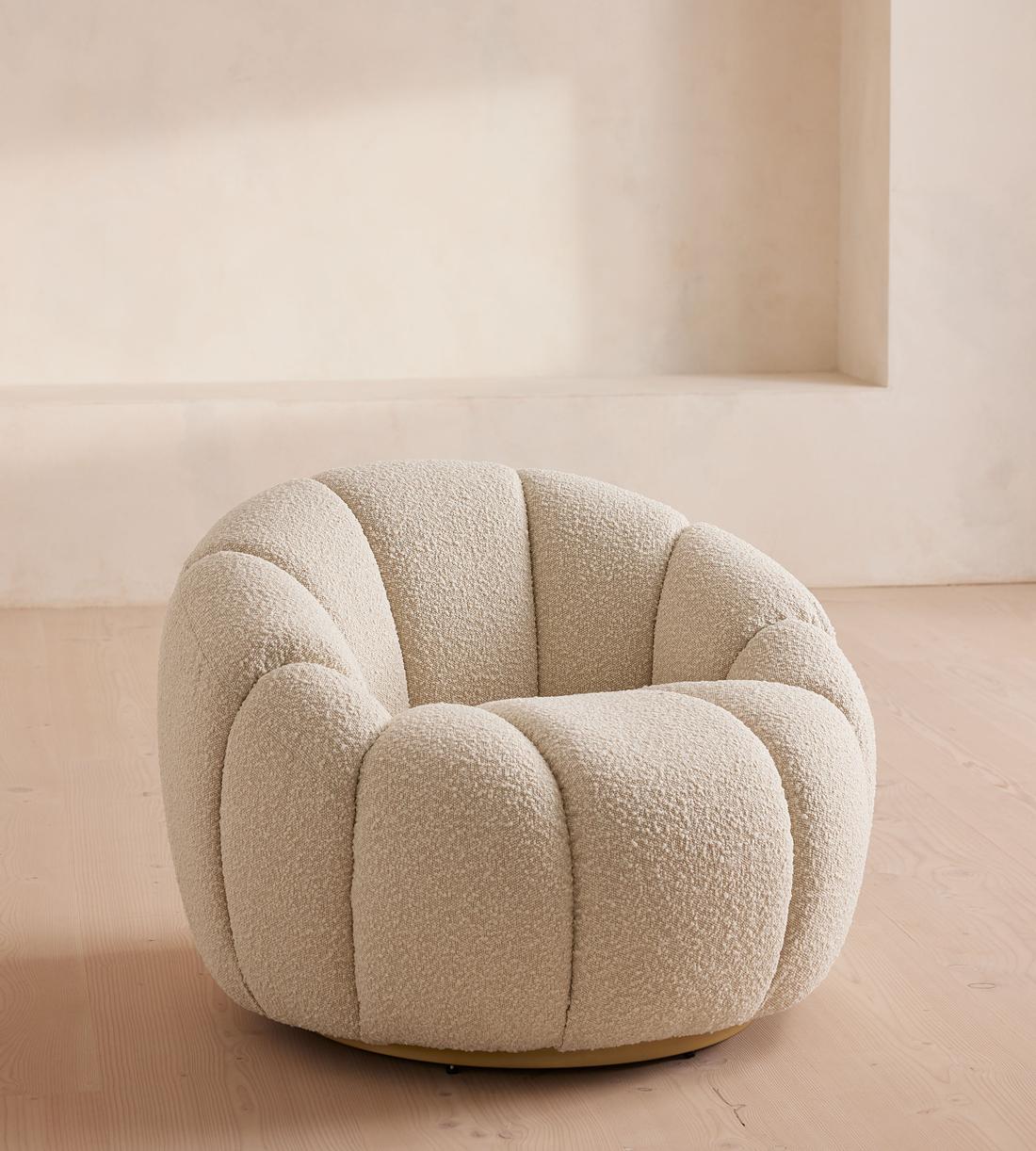 Bouclé Pumpkin Swivel Chair