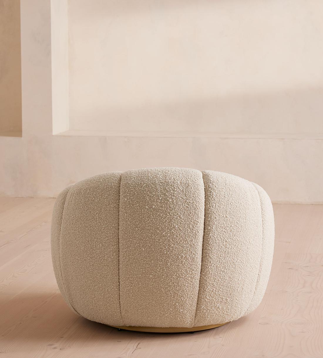 Bouclé Pumpkin Swivel Chair