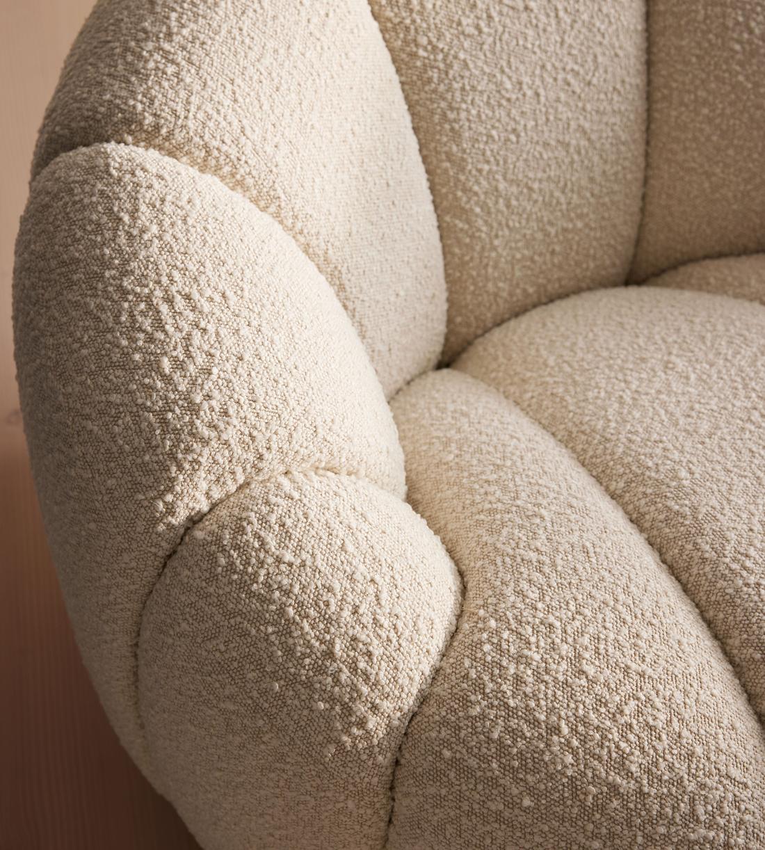 Bouclé Pumpkin Swivel Chair