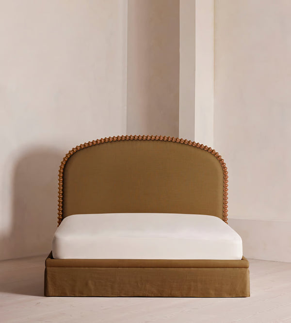 Bobbin Trim Linen Bed