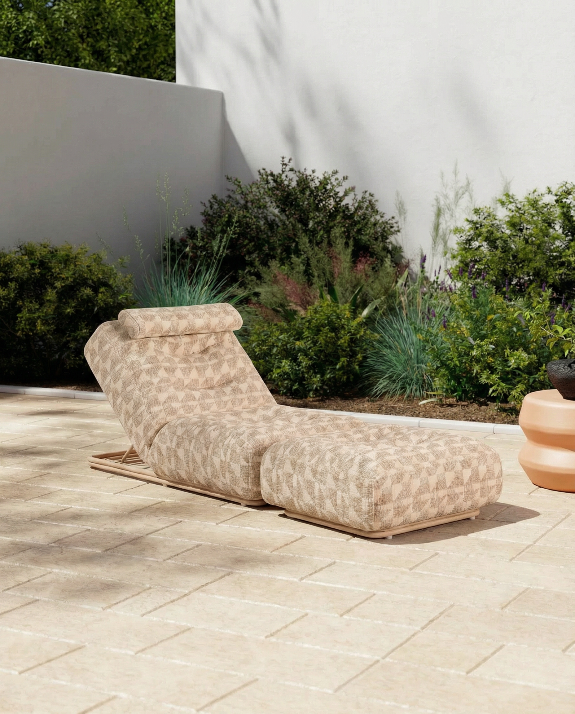 Geometric Jacquard Chaise Lounge